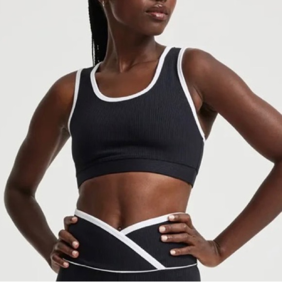 Year of Ours Sara Sports Bra Size S NWT - Picture 7 of 7